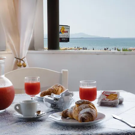 Lägenhetshotell Andrea Vacanze L'ancora *