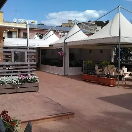 Aparthotel Andrea Vacanze L'ancora